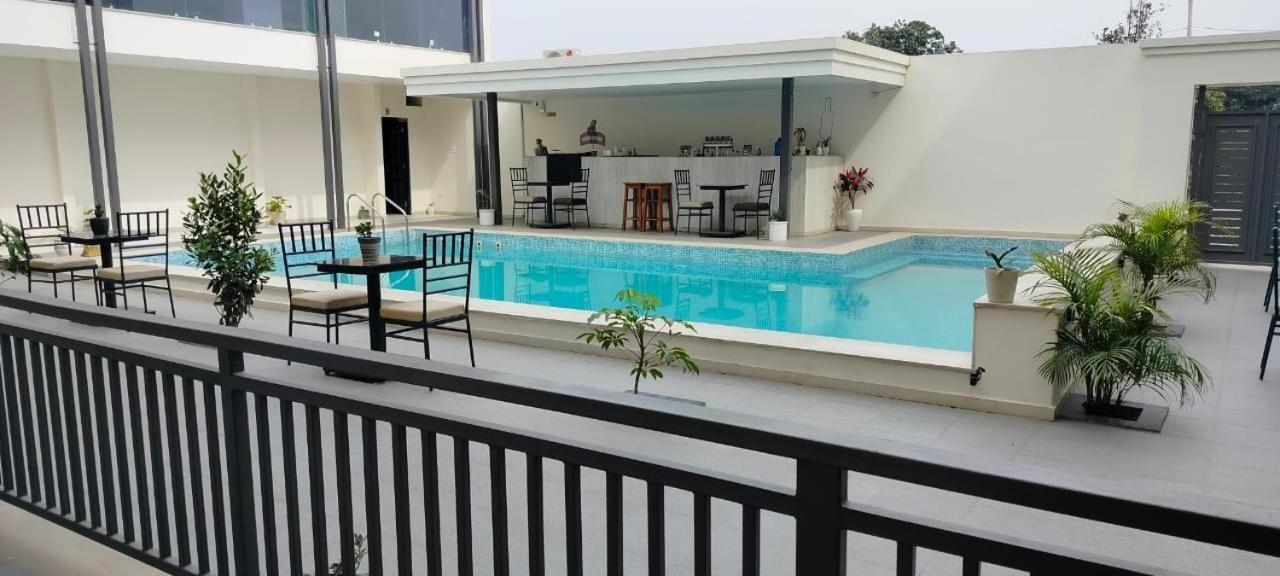 Hotel Gulmohar Bharatpur  Luaran gambar